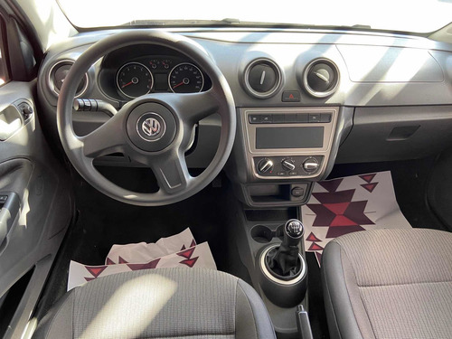 Imagem 5 de 7 de Volkswagen Voyage 2013 1.0 Vht Trend Total Flex 4p