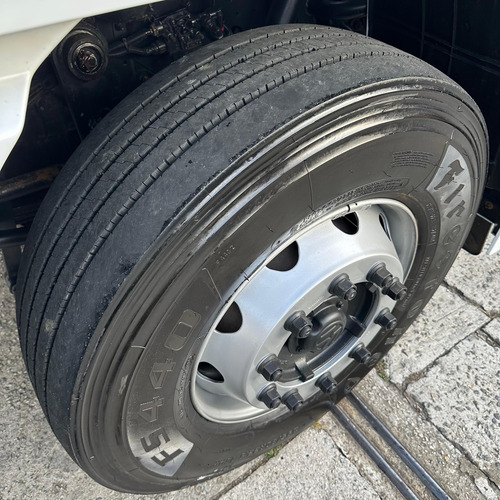 Vw 30-330 Ano 2023 Leito Teto Alto 8x2 Refrigerado Financia