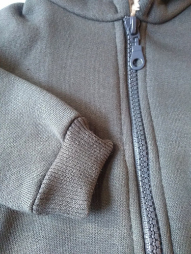 Imagen 5 de 6 de Campera Frisa Bebé Con Corderito. Muy Abrigadas Frisadas
