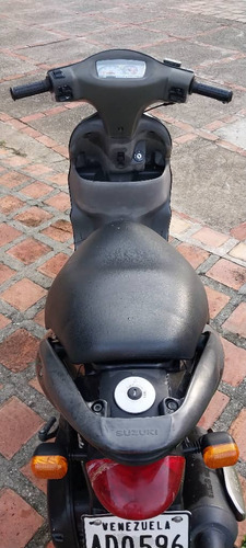 Suzuki Space 100