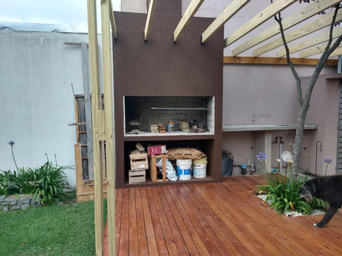 Imagen 12 de 30 de Casa Venta 4 Dormitorios 3 Baños 2 Cocheras- Terreno 350 Mts 2 - City Bell