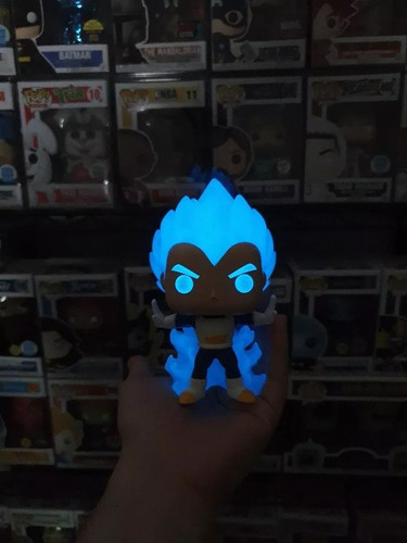 Funko Pop Dragon Ball Super: Vegeta Ssgss Powering Up 713