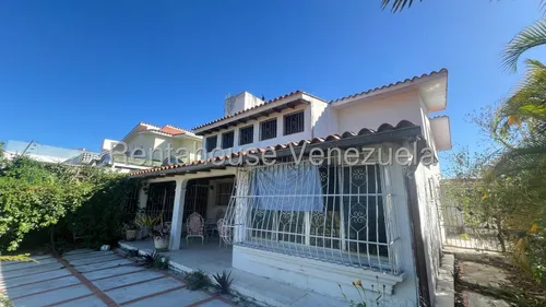 Bella Casa En El Cafetal