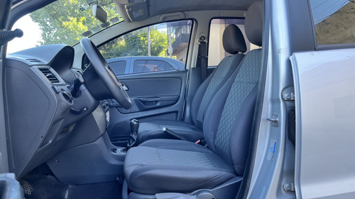 Volkswagen Suran 1.6 Comfortline 101cv