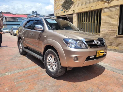 Toyota Fortuner 4.0 Sr5