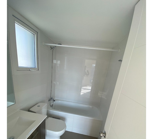 35 M2 / Amplio Y Luminoso Estudio Con Cocina Independiente