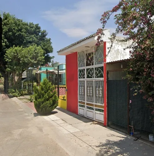 Casa Con Excelente Mantenimiento Y Ubicación Arf