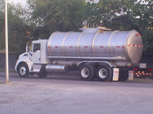 Imagen 1 de 8 de Tanque Cisterna, En Acero Inoxidable, Cap. 20,000 Lts