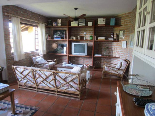 Lindo Sítio À Venda Em Atibaia - St00119 - 69026070