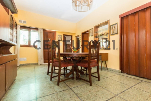 Imagen 5 de 18 de Venta Casa 4 Ambientes Con Patio, Cochera Y Terraza En Piñeyro.