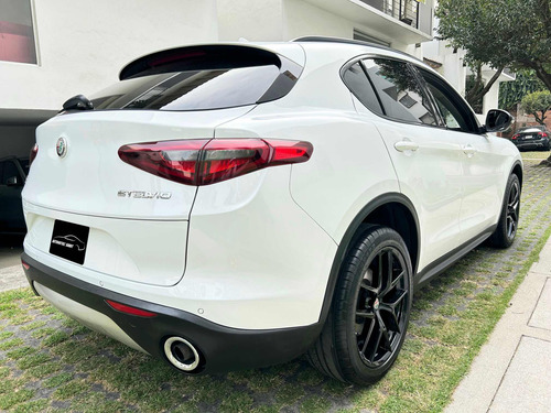 Alfa Romeo Stelvio 2.0 Turbo 4x4