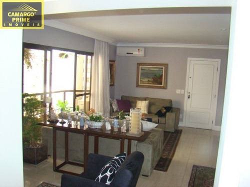 Imagem 2 de 15 de Apartamento Reformado. Grande Oportunidade. - Eb77801