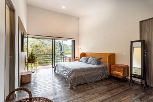Casa En Venta En Carrizales. Cod V24082