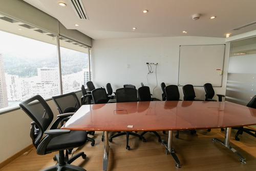 Oficina En Arriendo En Centro Internacional. Cod A1094008