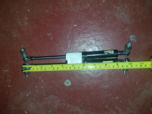 Imagen 5 de 7 de Gatos Universales Para Compuerta O Maletera
