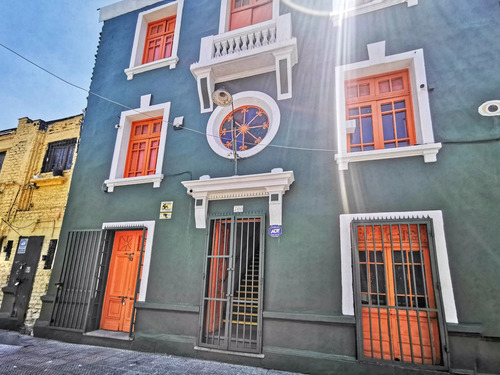 Se Arrienda 2 Y 3 Piso De Gran Casa Comercial En Recoleta