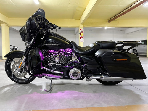 Harley Davidson Street Glide Cvo