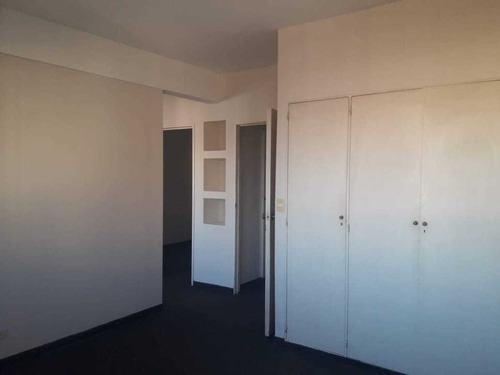 Imagen 10 de 14 de Venta De Departamento De Tres Ambientes Con Cochera