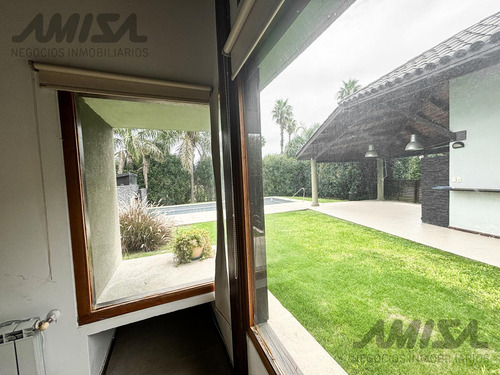 Casa En Venta En San Marino - Funes Hills - 3 Dormitorios