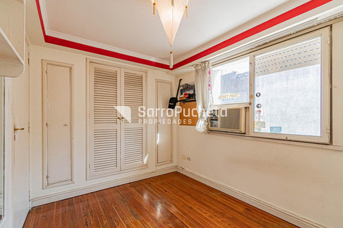 Venta Casa 5 Ambientes Con Garaje, Quincho Y Piscina En Haedo.