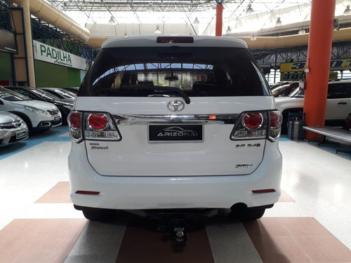 Toyota Hilux Sw4 3.0 Srv 4x4 7 Lugares 16v Turbo