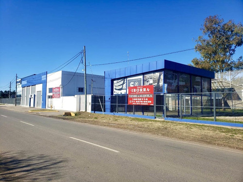 Imagen 2 de 6 de Local Comercial Sobre Colectora Acceso Oeste