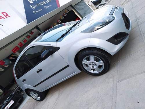 Ford Fiesta 1.0 Mpi Hatch 8v Flex 4p Manual