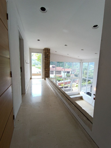 Se Vende Casa En Urb El Placer 330m2 - 4h+s/4+½b+s/4p