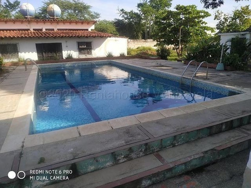 Imagen 14 de 28 de En Venta Hermoso Townhouse En Rio Chico Urbanizacion La Popita