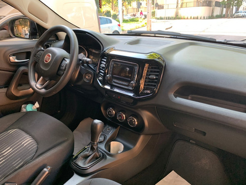 Fiat Toro 1.8 16v Freedom Flex 4x2 Aut. 4p