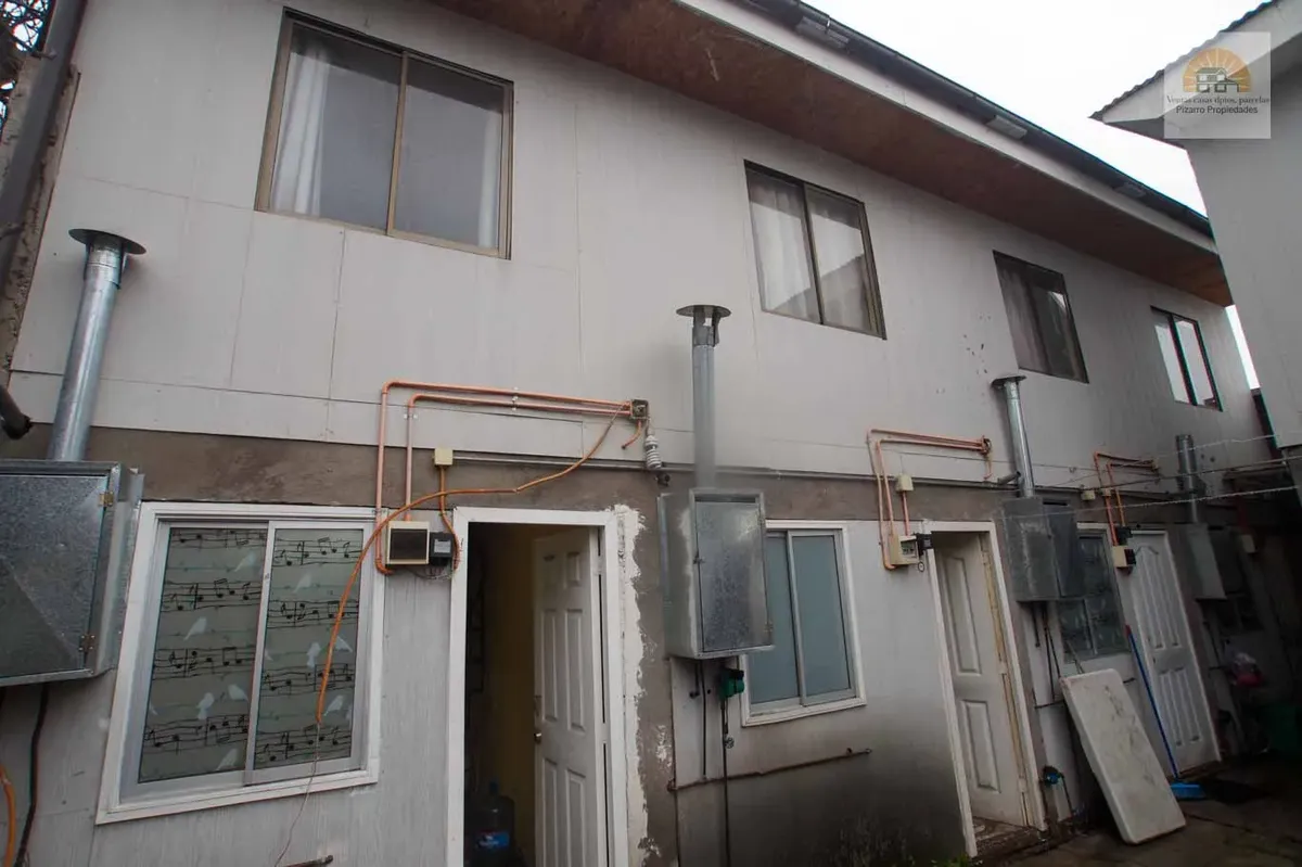 Imagen 2 de 17 de Se Vende Atractiva Casa Para Inversión En Cerro Navia
