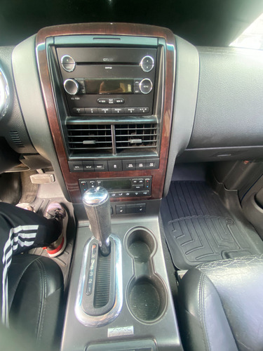 Explorer Limited 2011