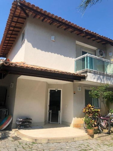 Imagem 1 de 8 de Casa Com 3 Dormitórios À Venda Por R$ 850.000,00 - Camboinhas - Niterói/rj - Ca1075