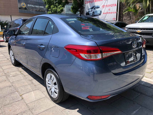 Imagen 3 de 8 de Toyota Yaris 2019 4p Sedán Core L4/1.5 Man