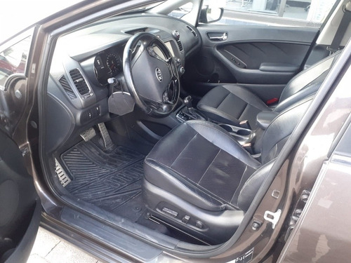 Imagen 12 de 15 de Kia Forte 2.0 Sx At 2017