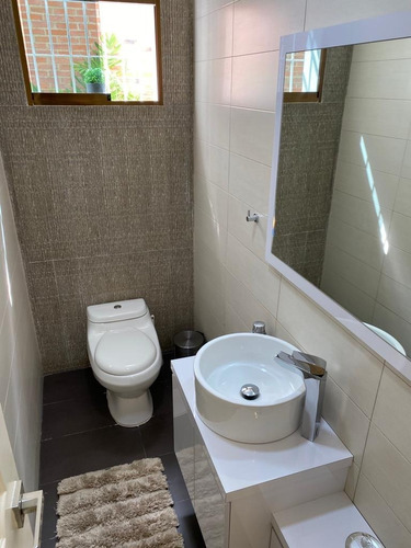 Imagen 13 de 13 de Vendo Casa En Urbanización Los Naranjos