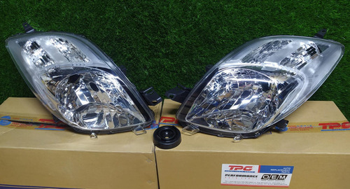 Faros Toyota Yaris Spor Años 2006/2009 . Nuevos Tienda Físic