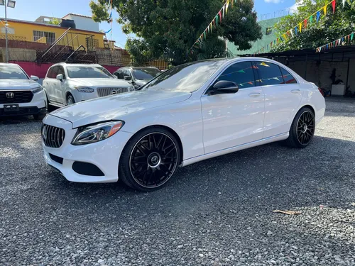 Mercedes Benz C300 2016