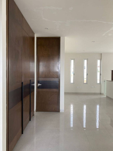 Imagen 6 de 10 de Casa En Renta Circuito Dorado, La Soledad, 64846