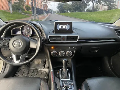 Mazda 3 2.0 Touring