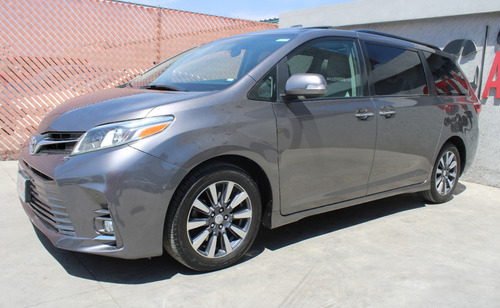 Toyota Sienna 3.5 Limited At