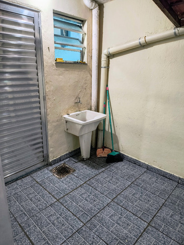 Alugo Casa Duplex Com 3 Quartos Em Ibicuí, Mangaratiba (na Rua Da Praia Principal)