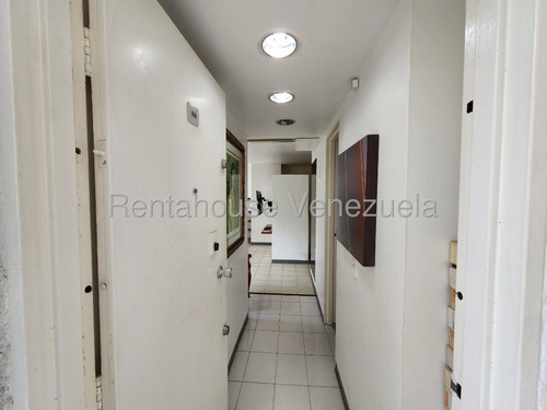 Estupendo Y Acogedor Apartamento En Alquiler Con Maravillosa Ubicación Las Mercedes