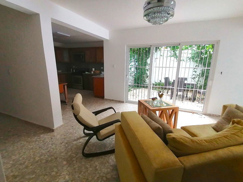 Casa En Venta En Los Cacicazgos