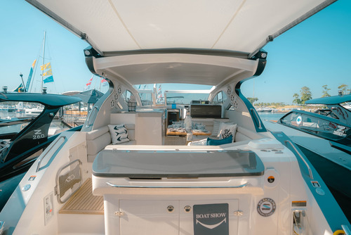Lancha Azov Z480 Ht Referência Em Navegabilidade