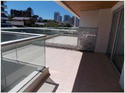 Venta De Apartamento 2 Dormitorios En Playa Brava
