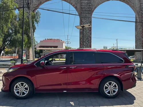 Toyota Sienna 3.5 Xle Piel At