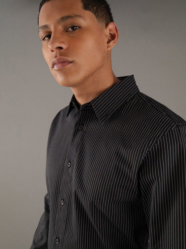 Camisa Negra Con Rayas Verticales Calvin Klein Hombre
