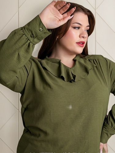 Blusa De Crepe Con Volados Talles Grandes Y Especiales
