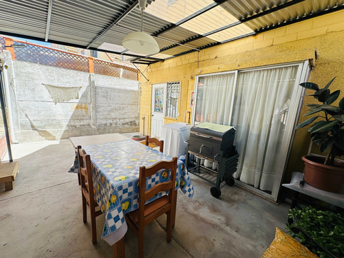 Casa En Venta Los Pinos Comuna De Quilpue (86577)
